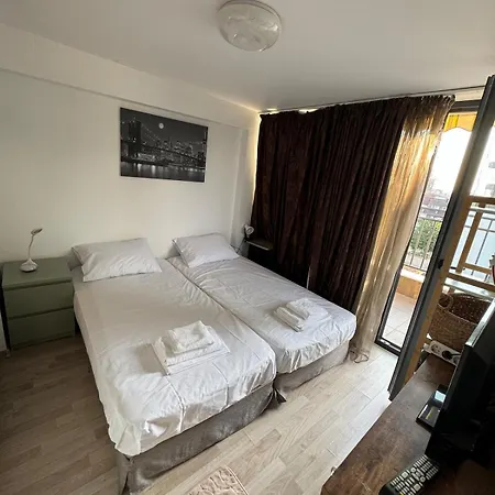 Harbour Top-view Terrace 2-bdr Apartman *